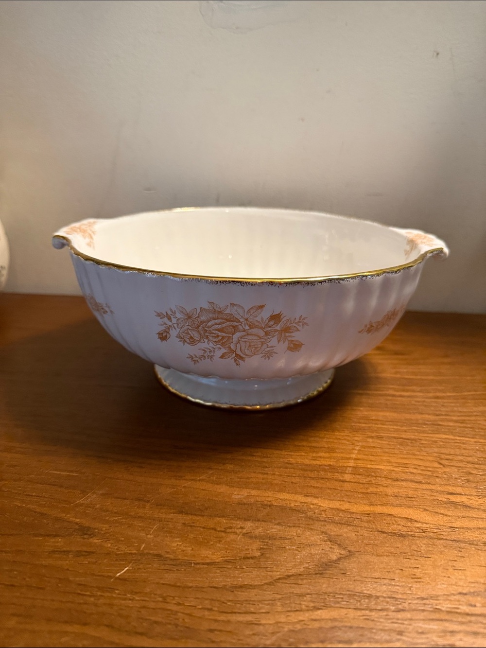 Royal Albert serving bowl